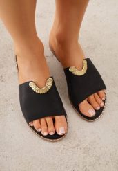 Czarne Klapki VICES z Biżuteryjnym Detalem w Kształcie Łuku Himemelle. Czarne klapki damskie Born2be, z aplikacjami, z jeansu, biznesowe, bez obcasa, na płaskiej podeszwie. Za 79.99 zł.