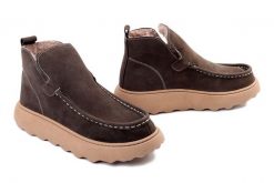 KOCH 251377 boot dark brown nubuck, botki damskie. Brązowe botki damskie marka niezdefiniowana, z nubiku, bez obcasa, bez zapięcia. Za 399.90 zł.