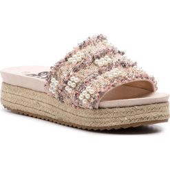 Espadryle REFRESH - 69729 Nude. Czerwone klapki damskie Refresh, bez wzorów, z materiału, bez obcasa. W wyprzedaży za 139.00 zł.