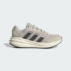 Kapcie ADIDAS ASTRASTAR Szary. Brązowe kapcie damskie Adidas, bez wzorów, z syntetyku. Za 299.00 zł.