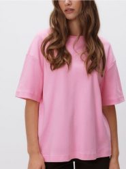 T-shirt oversize z merceryzowanej bawełny - różowy. Czerwone t-shirty damskie Reserved, l, bez wzorów, z bawełny, bez kołnierzyka. W wyprzedaży za 49.99 zł.
