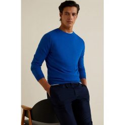 Mango Man - Sweter Ten. Szare swetry przez głowę męskie marki Mango Man, z bawełny, z okrągłym kołnierzem. Za 129.90 zł.