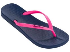 Japonki plażowe damskie Ipanema Anatomic Tan FEM. Niebieskie klapki damskie Ipanema, bez wzorów, z gumy, bez obcasa, na płaskiej podeszwie. Za 52.64 zł.