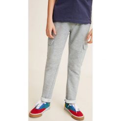 Mango Kids - Spodnie dziecięce Chad 110-164 cm. Spodnie materiałowe dla chłopców marki Mango Kids. Za 69.90 zł.