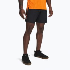 Spodenki treningowe męskie Under Armour Woven Wordmark. Czarne buty sportowe męskie Under Armour, m, bez wzorów, na fitness i siłownię. Za 109.99 zł.