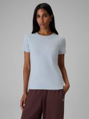 4F T-shirt slim z nadrukiem damski - niebieski M. Niebieskie t-shirty damskie 4f, m, bez wzorów, z bawełny, klasyczne, bez kołnierzyka. Za 59.99 zł.