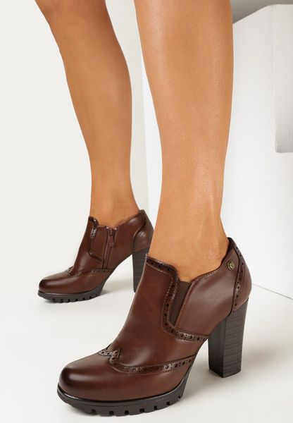 Brązowe Botki na Słupku z Suwakiem Raftera. Brązowe botki damskie Born2be, eleganckie, bez obcasa, na obcasie, bez zapięcia. Za 139.99 zł.
