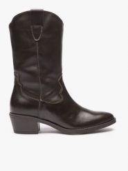 Ciemnobrązowe botki kowbojki. Brązowe botki damskie Ryłko, z denimu, klasyczne, bez obcasa, na obcasie, bez zapięcia. Za 579.99 zł.