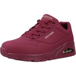 Buty do chodzenia damskie Skechers Uno Stand On Air Plum. Czerwone obuwie sportowe damskie Skechers, bez wzorów, z materiału, trekkingowe. Za 398.00 zł.