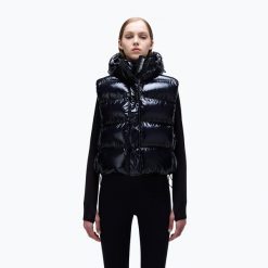 Bezrękawnik damski Napapijri A-Glane V. Czarne kurtki damskie Napapijri, bez wzorów, bez kaptura, trekkingowe. Za 839.99 zł.