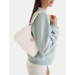 Torebka Nine West. Brązowe torebki do ręki damskie Nine West, bez wzorów, klasyczne, bez dodatków. Za 159.99 zł.