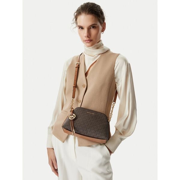 Torebka MICHAEL Michael Kors. Brązowe listonoszki damskie MICHAEL Michael Kors, bez wzorów, bez dodatków. Za 819.99 zł.