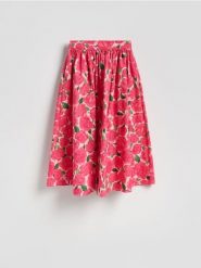 Spódnica midi w kwiaty - różowy. Czerwone spódnice damskie Reserved, l, bez wzorów, z bawełny, midi, rozkloszowane. Za 199.99 zł.
