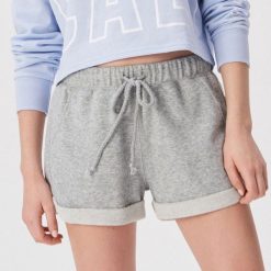 Szorty dresowe - Jasny szary. Szare szorty damskie Sinsay, xl, bez wzorów, z dresówki. Za 39.99 zł.