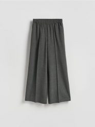 Spodnie wide leg z kantem - ciemnoszary. Szare spodnie materiałowe damskie Reserved, l, bez wzorów, z tkaniny. Za 129.99 zł.