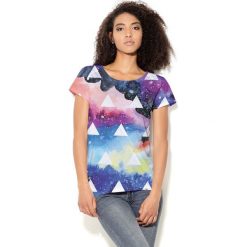 Colour Pleasure Koszulka damska CP-034 67 niebiesko-różowo-fioletowa r. XL-XXL. Bluzki damskie marki Colour Pleasure. Za 70.35 zł.