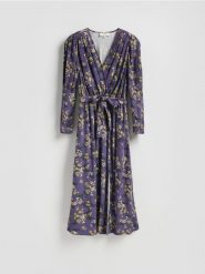 Sukienka midi w kwiaty - wielobarwny. Sukienki damskie Reserved, l, bez wzorów, z wiskozy, bez kołnierzyka, bez ramiączek, midi, rozkloszowane. Za 179.99 zł.
