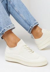 Beżowe Siateczkowe Trampki na Tłoczonej Podeszwie Eezore. Brązowe obuwie sportowe damskie Born2be, bez wzorów, z jeansu, sportowe, bez zapięcia. Za 44.99 zł.