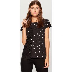 Koszulka w grochy - Czarny. T-shirty damskie marki Mohito. W wyprzedaży za 14.99 zł.