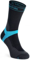 Skarpety męskie Bridgedale MTB Mid Season Weight T2 Merino Sport Boot - dark grey 36 - 39. Szare skarpety męskie Bridgedale, bez wzorów. Za 133.14 zł.