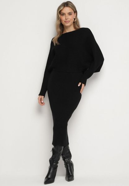 Czarny Prążkowany Komplet z Wiskozą Góra o Kroju Nietoperza Spódnica z Gumką w Pasie Zortia. Czarne spódnice damskie Born2be, bez wzorów, prążkowane, eleganckie, dopasowane. Za 159.99 zł.