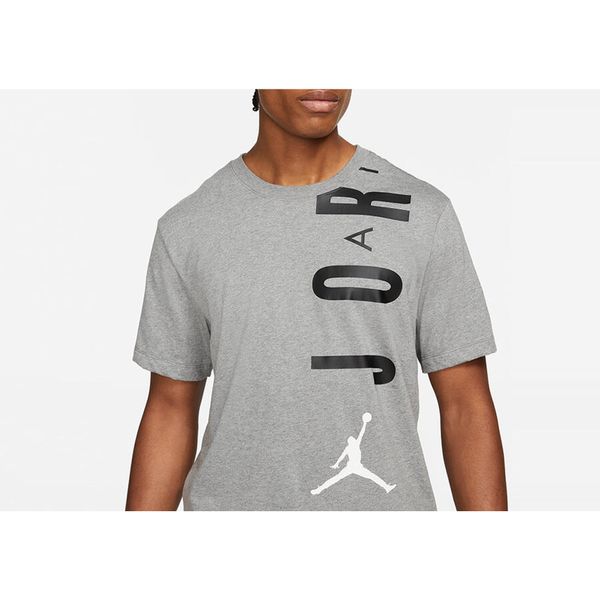 Koszulka męska nike air jordan stretch crew tee carbon heather. Szare koszulki sportowe męskie Jordan, m, bez wzorów, bez kołnierzyka, bez ramiączek, do koszykówki. Za 149.00 zł.