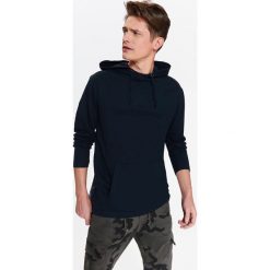BLUZA MĘSKA NIEROZPINANA TYPU KANGURKA Z TAŚMAMI. Bluzy męskie marki TOP SECRET. W wyprzedaży za 39.99 zł.