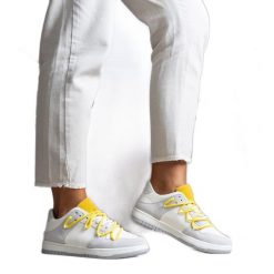 Szare sneakersy z żółtymi sznurówkami Aucoin. Szare trampki i tenisówki damskie z aplikacjami, ze skóry ekologicznej, sportowe, bez zapięcia. Za 77.69 zł.