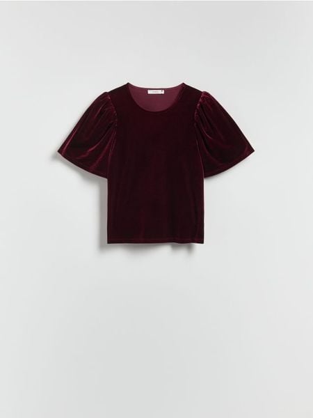 Bluzka z bufiastymi rękawami - czerwony. Czerwone bluzki damskie Reserved, l, bez wzorów, z dzianiny, bez kołnierzyka, bez ramiączek. Za 59.99 zł.