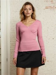 Prążkowana bluzka z długim rękawem - Inny. Bluzki damskie Sinsay, l, bez wzorów, prążkowane, bez kołnierzyka, bez ramiączek. Za 25.99 zł.