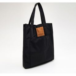Materiałowa torba shopper - Czarny. Torebki shopper damskie marki Cropp. Za 59.99 zł.