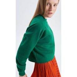 Krótka bluza - Zielony. Bluzy damskie Cropp. W wyprzedaży za 19.99 zł.