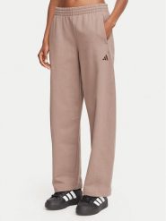 Adidas Spodnie dresowe Small Logo KV9838 Beżowy ciemny Barrel Fit. Brązowe spodnie dresowe damskie Adidas, l, bez wzorów, z bawełny. Za 279.99 zł.