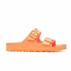Klapki damskie Birkenstock Arizona Eva. Brązowe klapki damskie Birkenstock, bez wzorów, z materiału, sportowe, bez obcasa. Za 376.00 zł.
