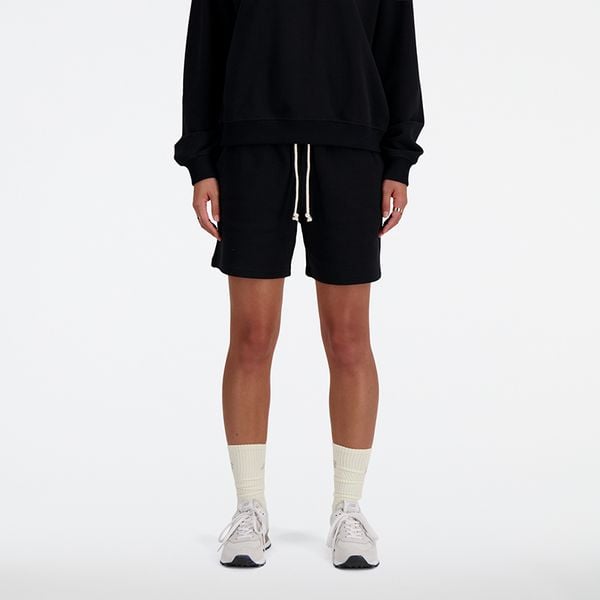 Spodenki damskie New Balance WS41508BK – czarne. Czarne szorty damskie New Balance, m, bez wzorów, z bawełny, klasyczne, z podwyższonym stanem. Za 279.99 zł.