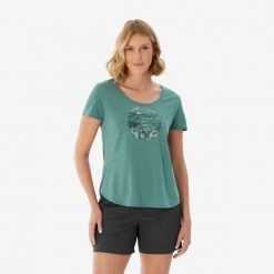 Koszulka turystyczna z krótkim rękawem damska Quechua NH500. Zielone koszulki sportowe damskie QUECHUA, m, bez wzorów, z bawełny, sportowe, bez kołnierzyka. Za 49.99 zł.