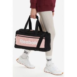Torba sportowa Reebok. Czarne plecaki damskie Reebok, bez wzorów, sportowe. Za 129.99 zł.