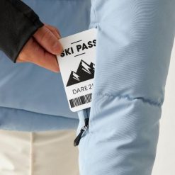 Damska kurtka z kapturem Dare 2B Glacier. Niebieskie kurtki damskie Dare 2b, bez wzorów, z puchu, z kapturem, narciarskie. Za 465.50 zł.