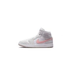 Buty do koszykówki damskie Nike Air Jordan 1 Retro Mid Se. Czerwone obuwie sportowe damskie Nike, bez wzorów, z materiału, do koszykówki, Nike Air Jordan. Za 856.00 zł.