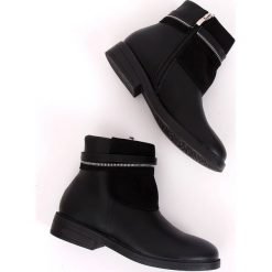 Sztyblety damskie czarne HFN-2276-2 Black. Czarne botki damskie ButyModne, z materiału, klasyczne, bez obcasa, na płaskiej podeszwie, bez zapięcia. W wyprzedaży za 89.00 zł.