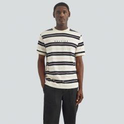 T-shirt męski Nautica Covi. Brązowe t-shirty męskie Nautica, m, bez wzorów, z bawełny, wakacyjne, bez kołnierzyka. Za 209.00 zł.