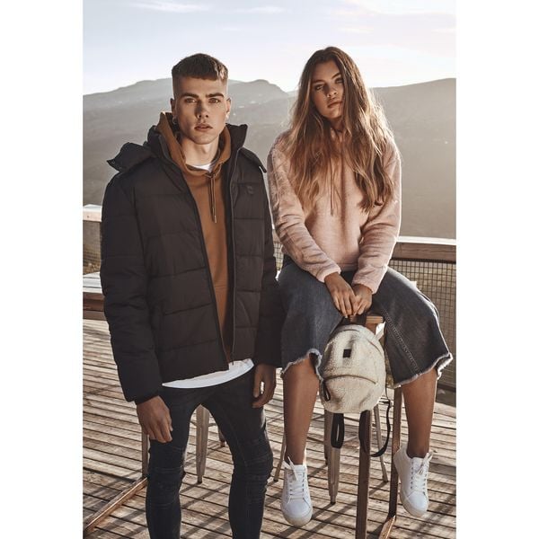 Parka Urban Classic hooded. Czarne kurtki męskie Urban Classics, na zimę, m, bez wzorów, z materiału, bez kaptura. Za 297.50 zł.