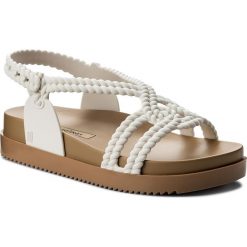 Sandały MELISSA - Cosmic Sandal + Salina 32320 Beige/White 51635. Klapki damskie Melissa. W wyprzedaży za 199.00 zł.