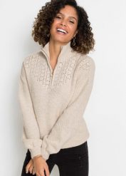 Sweter ze stójką w ażurowy wzór. Brązowe swetry damskie bonprix, w ażurowe wzory, bez kołnierzyka, bez ramiączek, bez kaptura. Za 149.99 zł.
