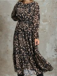 Midi sukienka we wzory - wielobarwny. Sukienki damskie Sinsay, l, bez wzorów, bez kołnierzyka, bez ramiączek, midi. Za 69.99 zł.