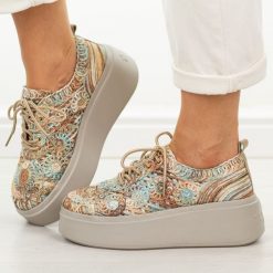 Pomarańczowe sneakersy damskie Filippo Dp7799/26. Brązowe obuwie sportowe damskie Filippo, bez wzorów, z jeansu. Za 289.00 zł.