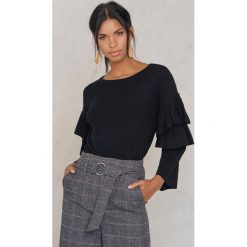 Rut&Circle Sweter z rękawem z falbanami Tracy - Black. Czarne swetry damskie marki Rut&Circle, z dzianiny. W wyprzedaży za 80.98 zł.