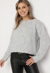 Czarny Klasyczny Sweter Oversize z Wiskozą Tarenta. Czarne swetry damskie Born2be, na zimę, m, bez wzorów, z wiskozy, klasyczne, bez kołnierzyka, bez ramiączek, bez kaptura. Za 64.99 zł.