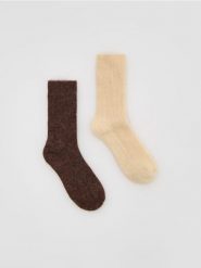 Skarpetki z domieszką wełny 2 pack - brązowy. Brązowe skarpety damskie Reserved, bez wzorów, z wełny. Za 59.99 zł.