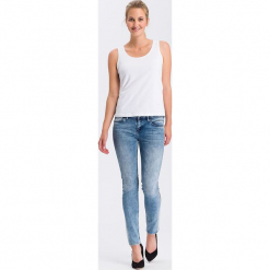 Dżinsy "Adriana" - Skinny fit - w kolorze błękitnym. Niebieskie jeansy damskie Cross Jeans. W wyprzedaży za 136.95 zł.